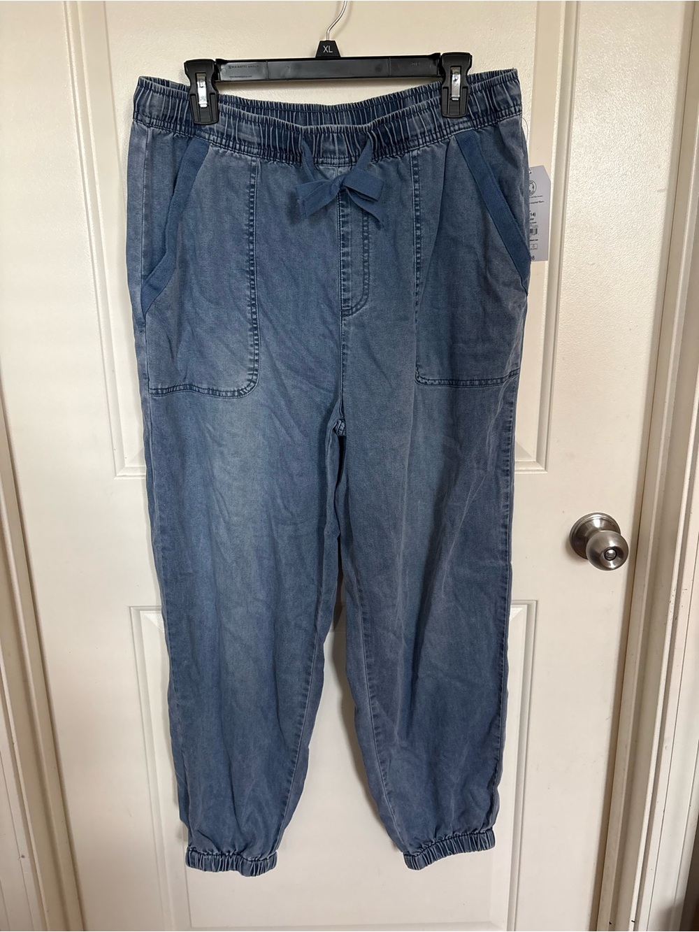 Time and Tru Light Blue Elastic-Waist Jogger Pants